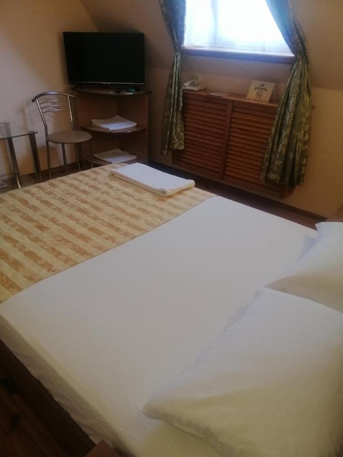 מלון חרסון Gostiniy Dvor Non-Stop מראה חיצוני תמונה